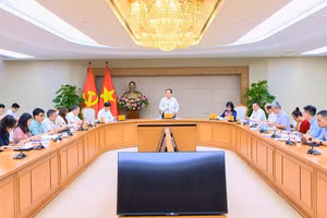 Phó Thủ tướng đề nghị bổ sung nội dung phương án hòa giải; quy định rõ trách nhiệm của các cơ quan liên quan - Ảnh: VGP/Thu Sa