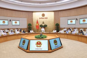 Đồng chí Lê Minh Hưng, Ủy viên Bộ Chính trị, Bí thư Đảng ủy Chính phủ, Thủ tướng Chính phủ chủ trì phiên họp Chính phủ thường kỳ tháng 5 năm 2026 - Ảnh: VGP/Nhật Bắc