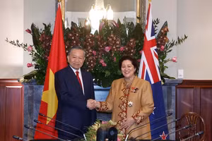 Tổng Bí thư, Chủ tịch nước Tô Lâm và Toàn quyền New Zealand Cindy Kiro chụp ảnh chung trước hội đàm - Ảnh: TTXVN