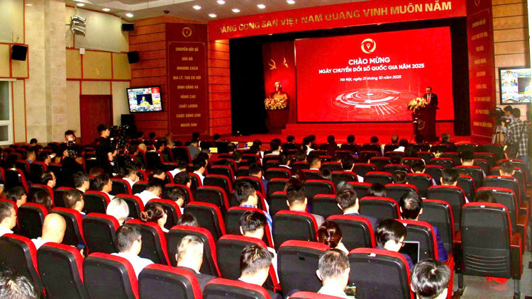 Chương trình Chào mừng Ngày Chuyển đổi số Quốc gia năm 2025 - Ảnh: VGP
