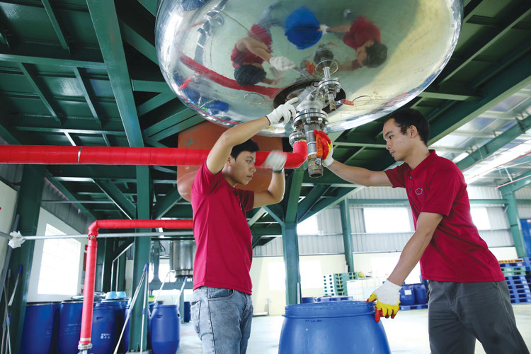 Trong tháng 8/2025, cả nước có 20.472 doanh nghiệp đăng ký thành lập mới, tăng 52,86% so với cùng kỳ năm trước. Ảnh: Phú An