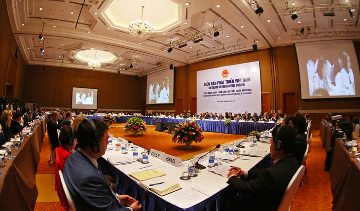 Diễn đàn Phát triển Việt Nam 2017: Thủ tướng nêu 5 giải pháp tăng năng suất của Việt Nam ảnh 1