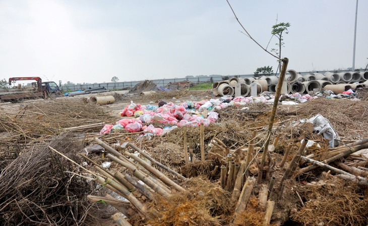 “Tiểu Tuần Châu” giữa lòng Hà Nội xây 10 năm chưa xong ảnh 13