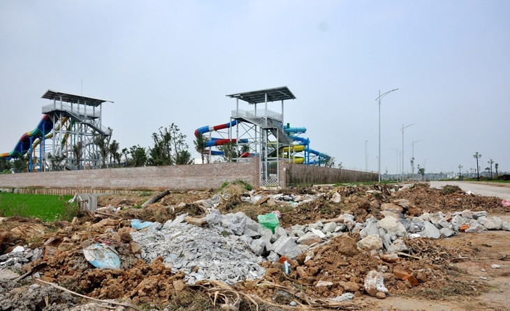 “Tiểu Tuần Châu” giữa lòng Hà Nội xây 10 năm chưa xong ảnh 4