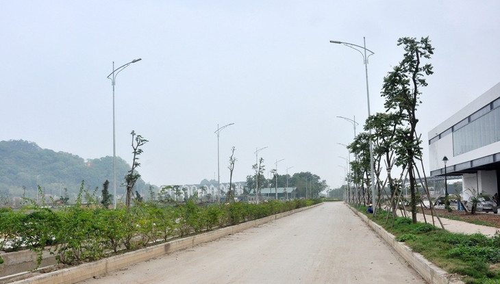 “Tiểu Tuần Châu” giữa lòng Hà Nội xây 10 năm chưa xong ảnh 2