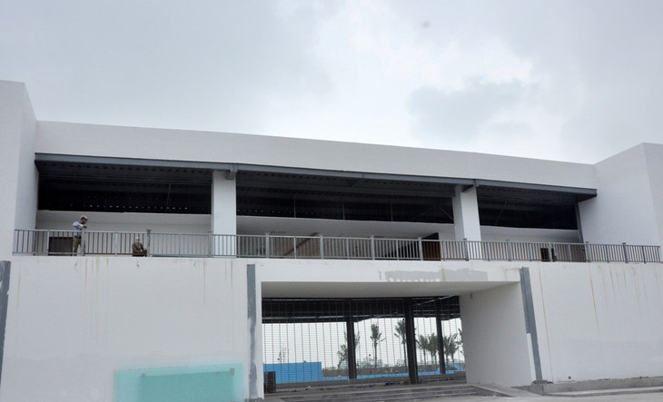 “Tiểu Tuần Châu” giữa lòng Hà Nội xây 10 năm chưa xong ảnh 6