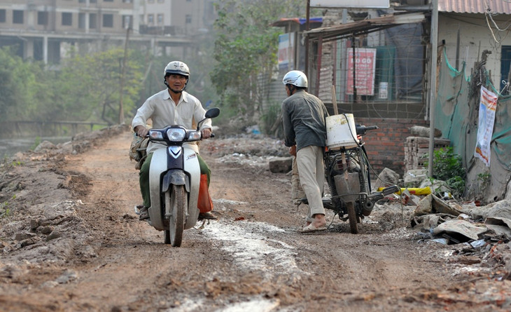 Hàng trăm hộ dân Tây Hồ mong sớm thoát khỏi con đường lầy lội ảnh 5