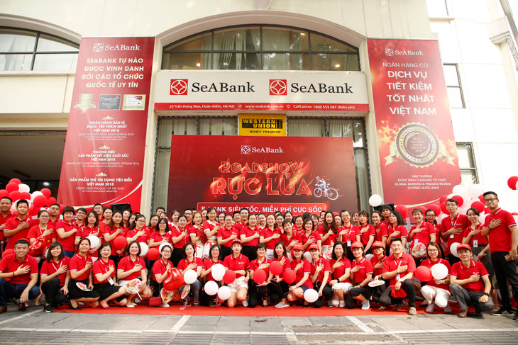  SeABank roadshow hưởng ứng không dùng tiền mặt và miễn phí chuyển tiền ảnh 1
