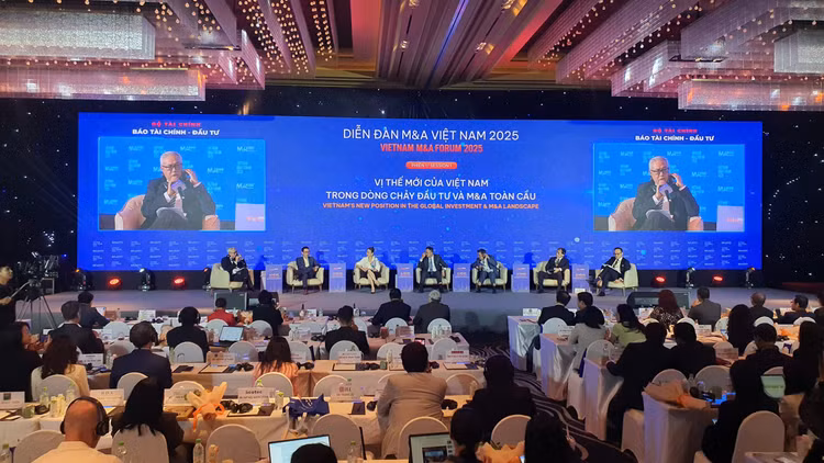 Làn sóng M&A công nghệ tại Việt Nam không chỉ diễn ra ở doanh nghiệp phát triển thuật toán AI, mà đang lan sang hạ tầng nền: trung tâm dữ liệu, năng lượng và xử lý nước. Ảnh: Lê Toàn