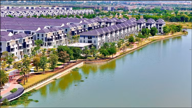 Thực tế cho thấy nhiều doanh nghiệp địa ốc lớn đã phát triển dự án theo hướng “bám hạ tầng” thay vì chỉ tập trung vào khu vực trung tâm như trước đây. Ảnh: Gia Tường
