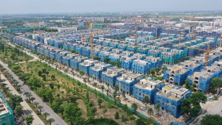 Thị trường nhà ở Hà Nội đang mở rộng đa hướng với nhiều lợi thế từ hạ tầng giao thông, mô hình TOD và quy hoạch các khu đô thị mới. Ảnh: Lê Tiên