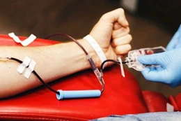 Nhiều người bị đối tượng lừa đảo gọi điện yêu cầu cung cấp thông tin vì "kết quả hiến máu có vấn đề". Ảnh minh họa