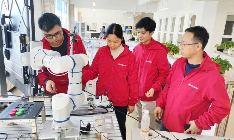 Dự án dự kiến sử dụng vốn ODA không hoàn lại từ Cơ quan Hợp tác Quốc tế Hàn Quốc (KOICA) để hỗ trợ mua sắm thiết bị đào tạo nghề, đào tạo giảng viên với giá trị 7,5 triệu USD