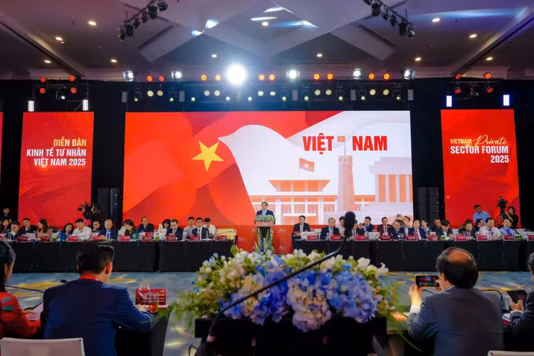 Diễn đàn VPFS 2025: Đồng kiến tạo môi trường kinh doanh tin cậy, minh bạch, hiệu quả, cạnh tranh 