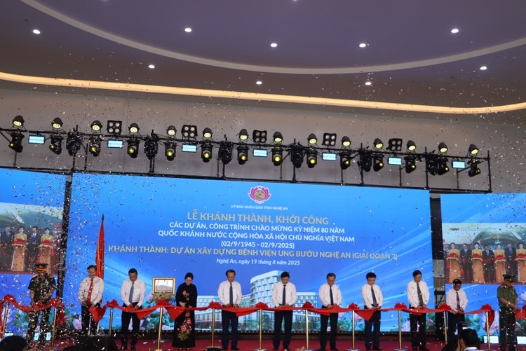 Dự án bệnh viện Ung bướu Nghệ An giai đoạn 2 hoàn thành vượt tiến độ, trang bị công nghệ hiện đại, nâng cao chất lượng điều trị ung thư.