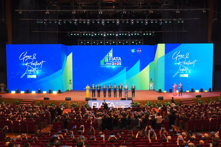 Xanh và Thích ứng nhanh - “tấm vé” tham gia chuỗi giá trị logistics toàn cầu