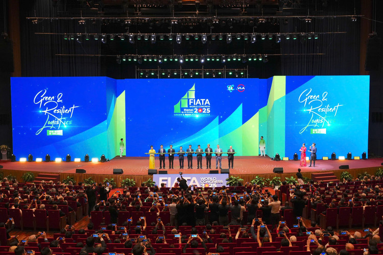 Xanh và Thích ứng nhanh - “tấm vé” tham gia chuỗi giá trị logistics toàn cầu