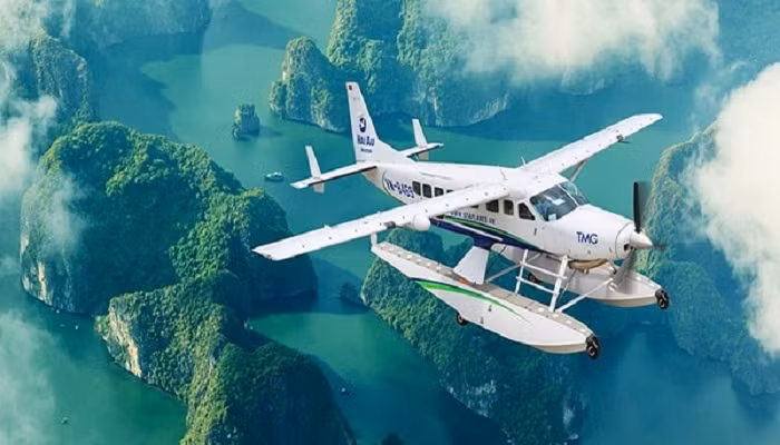 Thuỷ phi cơ sử dụng cho dịch vụ ngắm vịnh Hạ Long là loại máy bay Cessna Caravan C208B-EX, sản xuất năm 2014 và nhập khẩu từ Mỹ Thuỷ phi cơ sử dụng cho dịch vụ ngắm vịnh Hạ Long là loại máy bay Cessna Caravan C208B-EX, sản xuất năm 2014 và nhập khẩu từ Mỹ