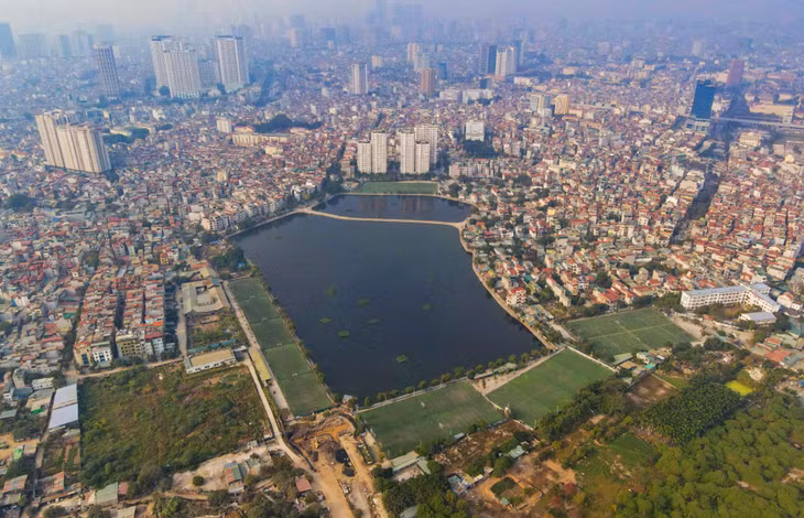 Đầu năm 2021, Sở Giao thông vận tải Hà Nội báo cáo đề xuất Thành ủy về nhóm 7 công trình đường vành đai nằm trong danh mục nhóm công trình giao thông quan trọng triển khai trong giai đoạn 2021 - 2025. Trong đó, giai đoạn tiếp theo, Hà Nội dự kiến đầu tư trên 7.300 tỷ đồng để khép kín tuyến Vành đai 2,5 từ Đầm Hồng đến phố Ngụy Như Kon Tum với độ dài khoảng 1,9 km.