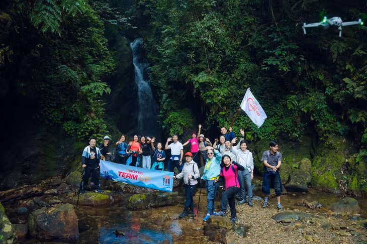 ROX Key đã kết hợp văn hóa doanh nghiệp và hoạt động trekking thành một trải nghiệm mới lạ.