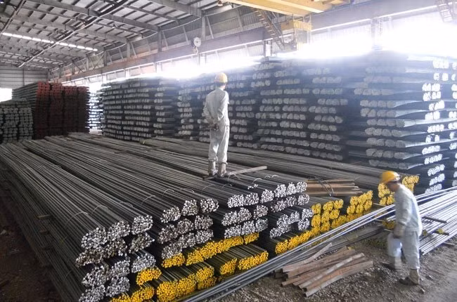 Việt Nam bị áp dụng hạn ngạch thuế quan chung với các nước khác theo từng quý với 8 nhóm sản phẩm thép. Ảnh minh họa Việt Nam bị áp dụng hạn ngạch thuế quan chung với các nước khác theo từng quý với 8 nhóm sản phẩm thép. Ảnh minh họa