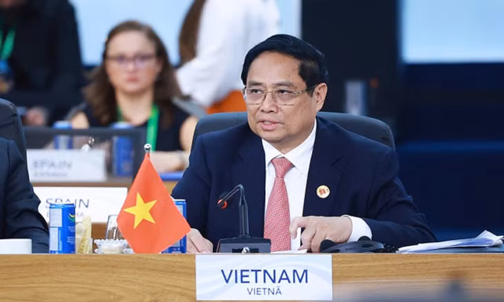 Thủ tướng Phạm Minh Chính dự và phát biểu tại phiên thảo luận tại Hội nghị G20 ở Rio de Janeiro, Brazil, ngày 19/11 Thủ tướng Phạm Minh Chính dự và phát biểu tại phiên thảo luận tại Hội nghị G20 ở Rio de Janeiro, Brazil, ngày 19/11