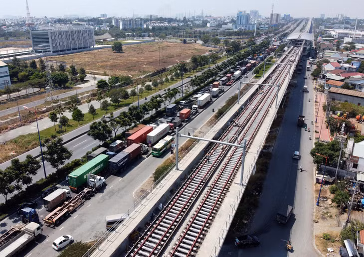 UBND TP.HCM đã báo cáo các bộ, ngành đề xuất điều chỉnh thời gian thi công Dự án metro số 1 TP.HCM, tuyến Bến Thành - Suối Tiên đến cuối năm 2023. Ảnh Internet