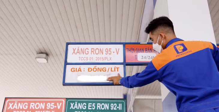 Kỳ điều chỉnh ngày 12/4, giá xăng dầu có thể giảm 600 - 700 đồng một lít Kỳ điều chỉnh ngày 12/4, giá xăng dầu có thể giảm 600 - 700 đồng một lít