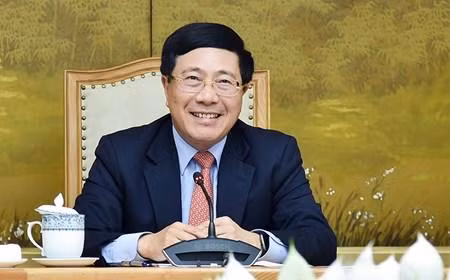 Phó Thủ tướng Thường trực Phạm Bình Minh. Phó Thủ tướng Thường trực Phạm Bình Minh.