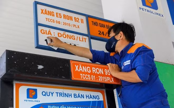 Giá xăng ngày 25/2 có thể tăng mạnh