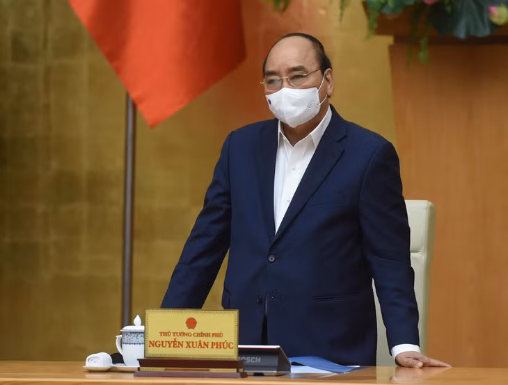 Thủ tướng Nguyễn Xuân Phúc phát biểu kết luận cuộc họp Thường trực Chính phủ về công tác phòng chống dịch COVID-19. Ảnh: VGP