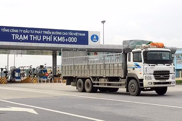 Trạm thu phí Km6 cao tốc Nội Bài- Lào Cai.