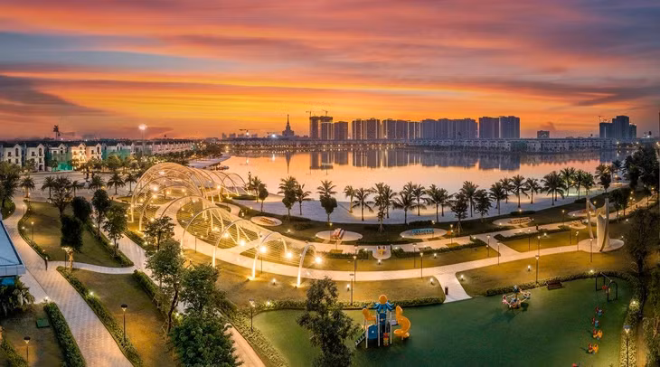 Dòng chuyển cư lớn từ nội đô đang chọn các dự án quy mô của Vingroup làm điểm dừng chân, trong đó, dẫn đầu đang là Vinhomes Ocean Park, với động đồng dân cư hơn 30 nghìn người