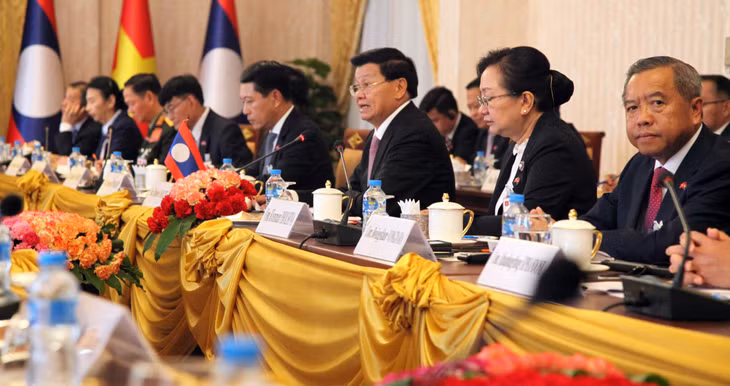Tổng Bí thư, Chủ tịch nước Lào Thongloun Sisoulith phát biểu tại hội đàm