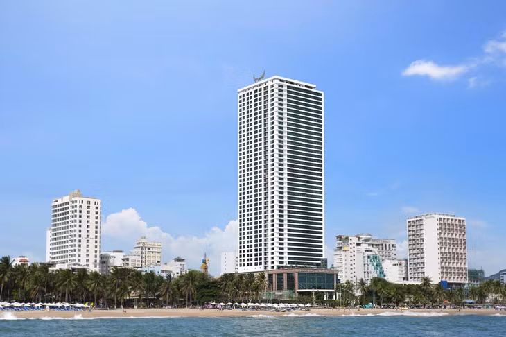 Khách sạn Mường Thanh Luxury tự ý cải tạo tầng 46 thành 10 căn hộ (chưa xử phạt).