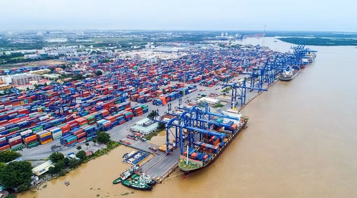 Tân cảng Cát Lái tiếp nhận hàng hóa