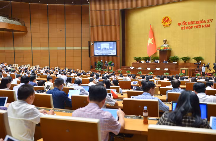Quang cảnh phiên họp
