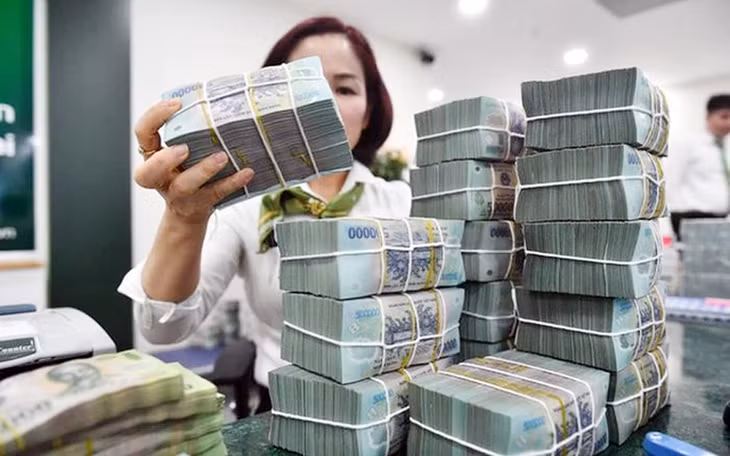 Tiền gửi của cả dân cư và khối tổ chức chảy vào hệ thống ngân hàng đến hết tháng 11/2023 đạt 12,85 triệu tỷ đồng