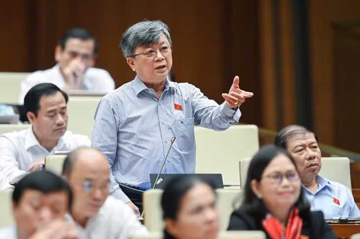 Đại biểu Trương Trọng Nghĩa - Đoàn ĐBQH TP.HCM tranh luận