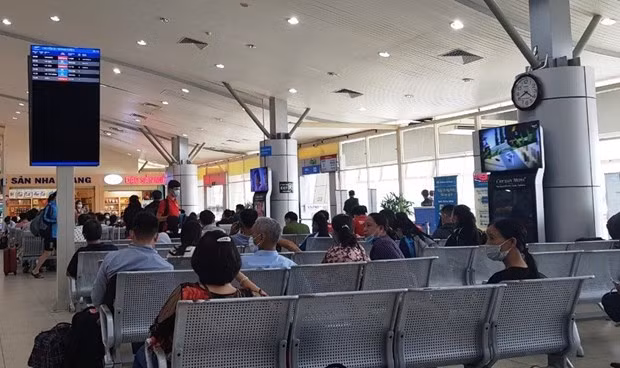 Hành khách chú ý hệ thống màn hình thông tin chuyến bay sau khi sân bay Cam Ranh sẽ ngừng loa phát thành từ ngày 16/11 Hành khách chú ý hệ thống màn hình thông tin chuyến bay sau khi sân bay Cam Ranh sẽ ngừng loa phát thành từ ngày 16/11