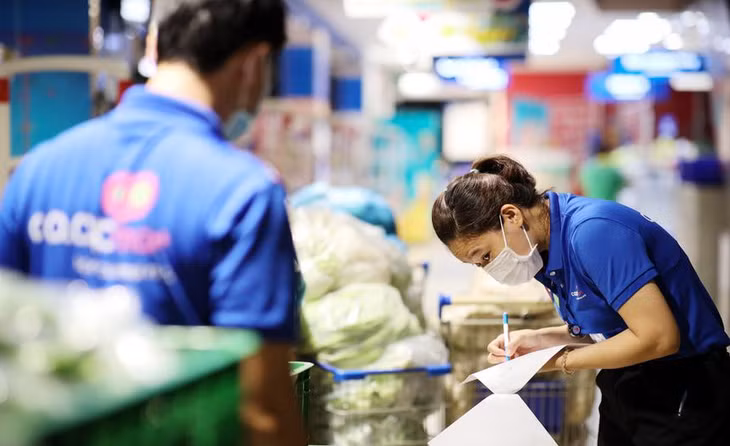 Hiện lao động ngành thực phẩm tươi sống đều phải lưu thông trong thời gian từ 6 - 18h theo quy định của UBND TP.HCM Hiện lao động ngành thực phẩm tươi sống đều phải lưu thông trong thời gian từ 6 - 18h theo quy định của UBND TP.HCM