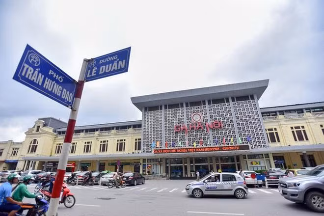 Theo quy hoạch, trong 10 năm tới, các tuyến đường sắt quốc gia không xuyên tâm qua ga Hà Nội như hiện nay