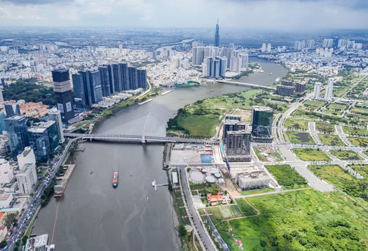 Đôi bờ sông Sài Gòn, đoạn qua khu trung tâm TP.HCM