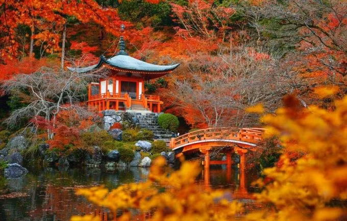 Đền Daigo-ji tại Kyoto vào mùa thu