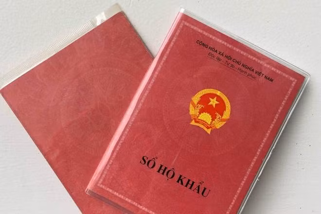1/7 là thời điểm không cấp mới sổ hộ khẩu và sổ tạm trú nhưng không phải là thời điểm bãi bỏ hoàn toàn hai loại giấy tờ này. Ảnh minh họa.