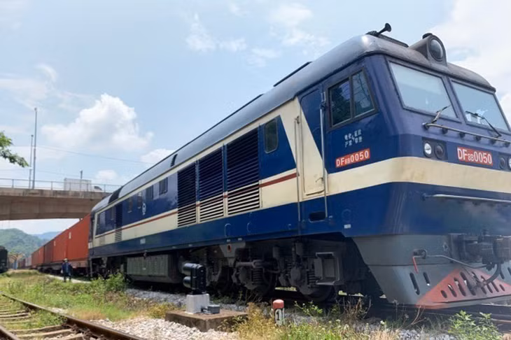 Tàu hàng liên vận quốc tế đến châu Âu, khởi hành ở ga Yên Viên