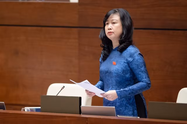 Bộ trưởng Bộ Y tế Đào Hồng Lan khẳng định, Bộ Y tế đang chủ động phối hợp tích cực với Bộ Tài chính và các địa phương và đã trình Chính phủ đề xuất giải pháp tháo gỡ về cơ chế mua sắm, đảm bảo cung ứng đủ vắc xin cho Chương trình TCMR.
