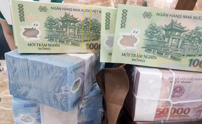Nhu cầu đổi tiền lẻ, tiền mới dịp Tết tăng cao
