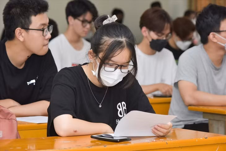 Bộ GD&ĐT sẽ thanh tra mức thu học phí của các trường đại học Bộ GD&ĐT sẽ thanh tra mức thu học phí của các trường đại học