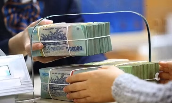 Hơn 10 ngân hàng tư nhân tiếp tục tăng lãi suất từ 0,1% đến 0,9% Hơn 10 ngân hàng tư nhân tiếp tục tăng lãi suất từ 0,1% đến 0,9%